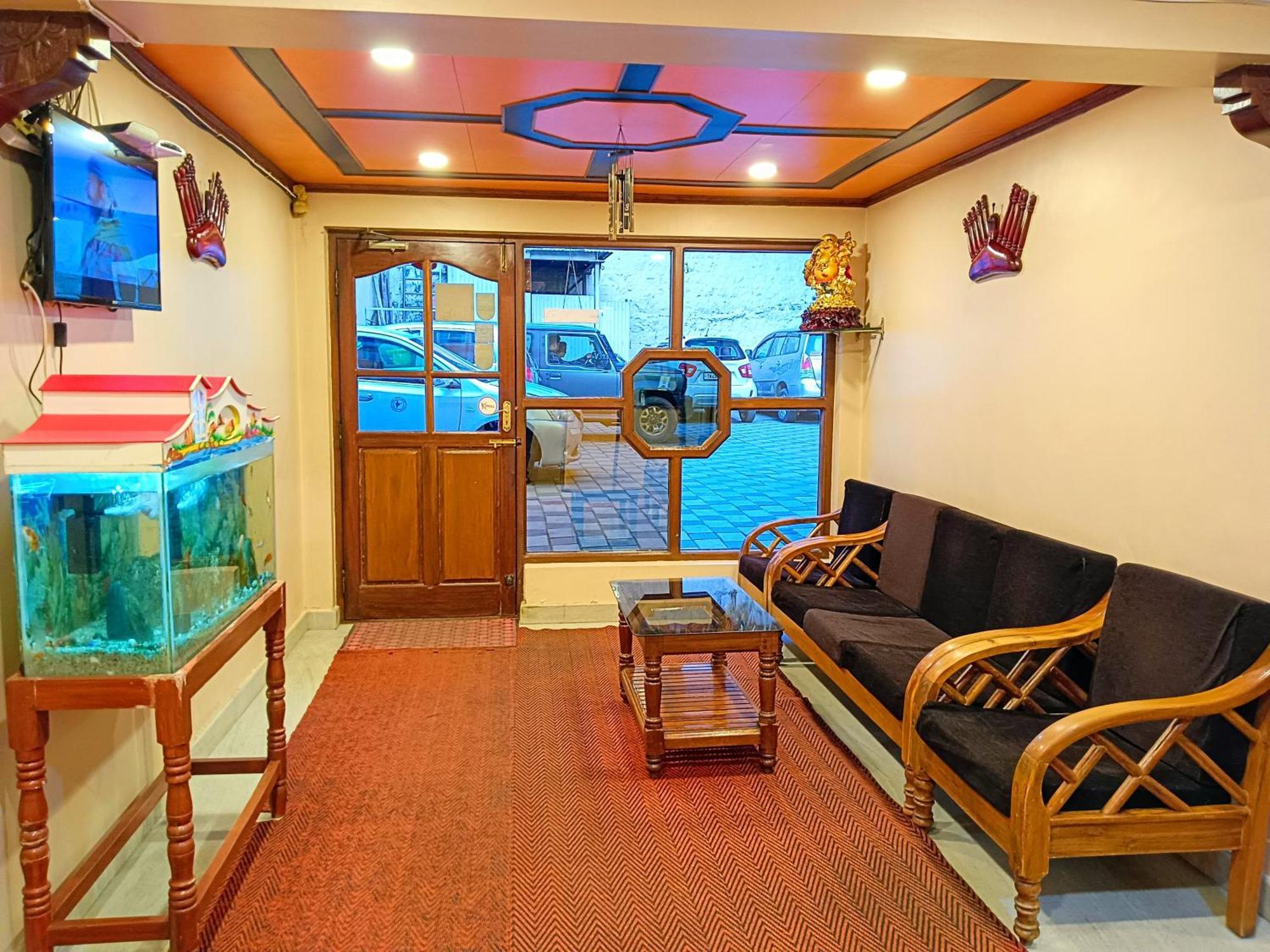 Bn Tourist Home ウーティ エクステリア 写真
